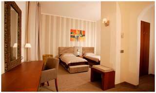 Отель Iaki Conference & Spa Hotel Мамая Улучшенный семейный двухместный номер с 1 кроватью и видом на море-17