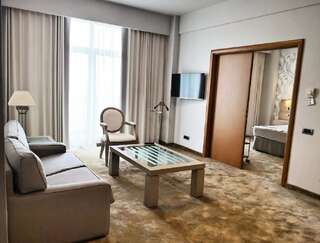 Отель Iaki Conference & Spa Hotel Мамая Президентский люкс с правом посещения оздоровительного центра-6